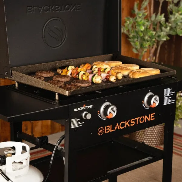 Blackstone 28" Griddle Cooking Station With Hood