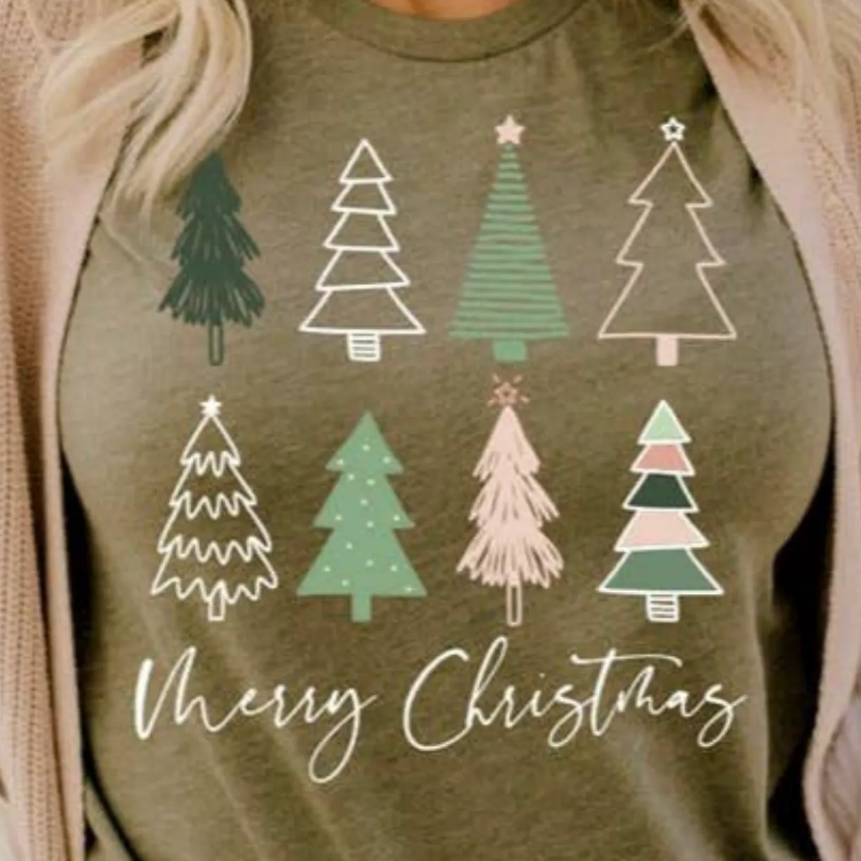 Boho Pink Christmas Tree Women's Graphic Tee