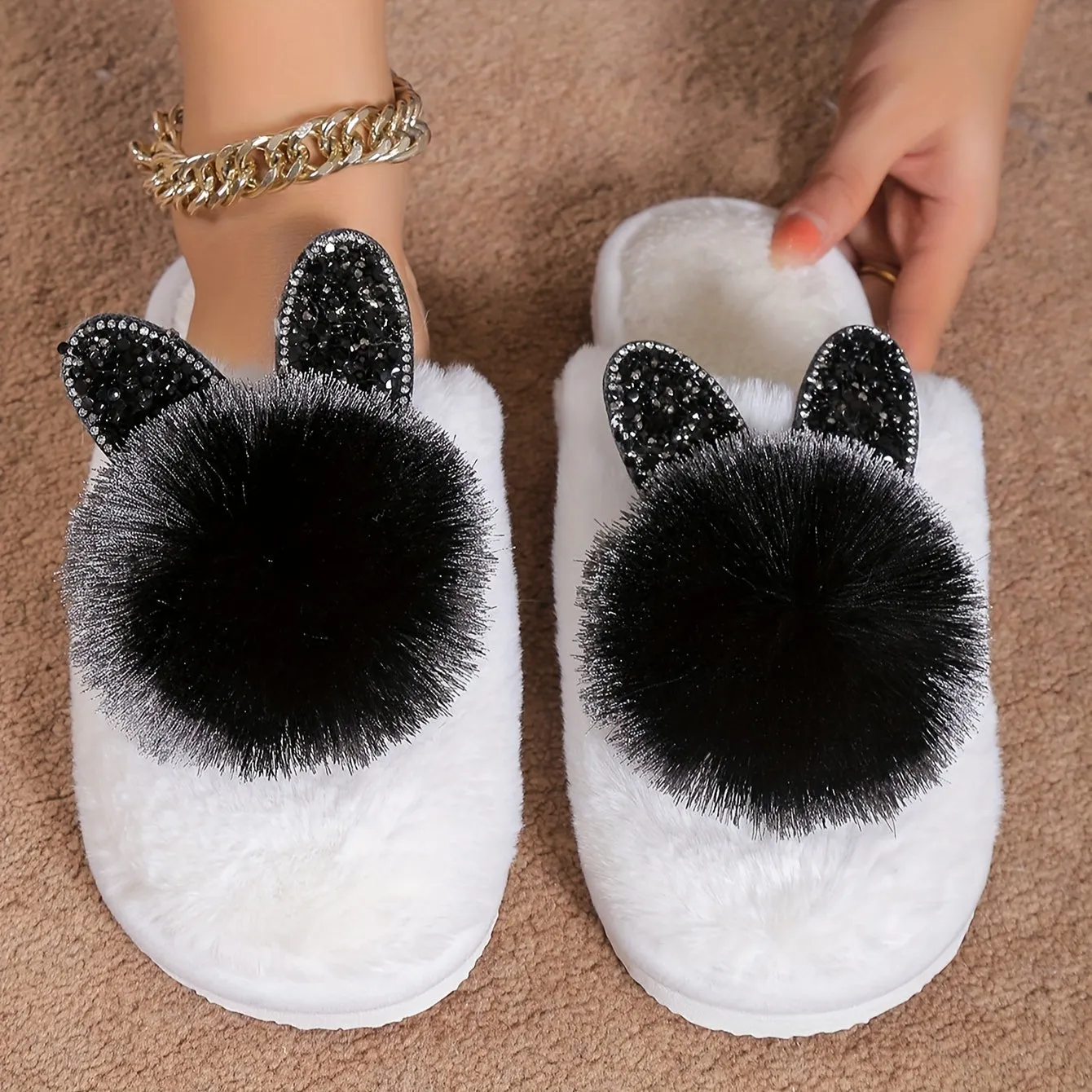 Cute Cat Hear Winter Plush Slippers, Cozy & Warm Pom-pom Closed Toe Shoes, Comfortable Flat Home Slippers