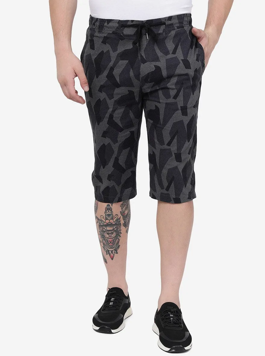 Grey Camo Printed Slim Fit Capri | JadeBlue