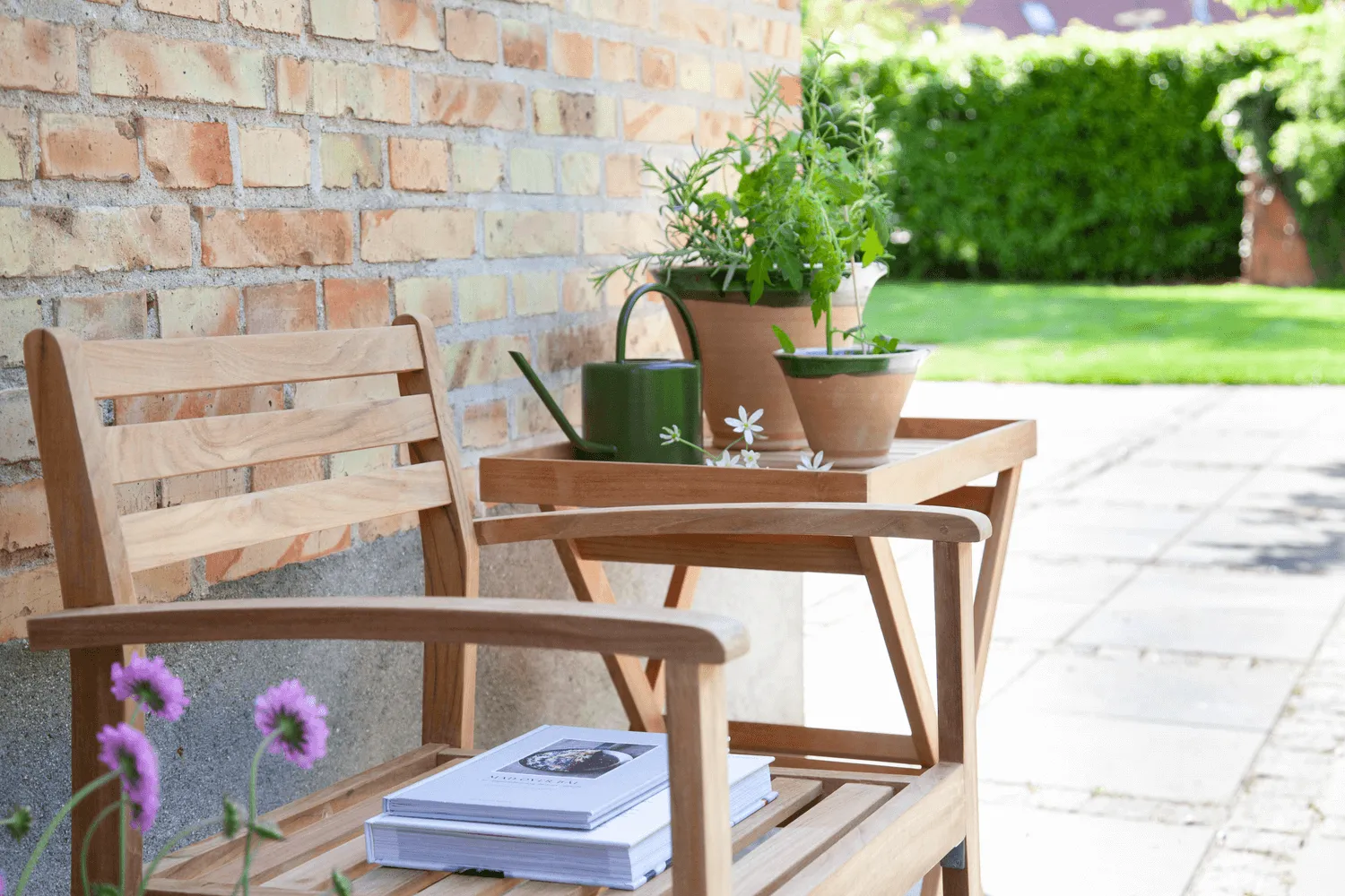 Oxford chair with armrest