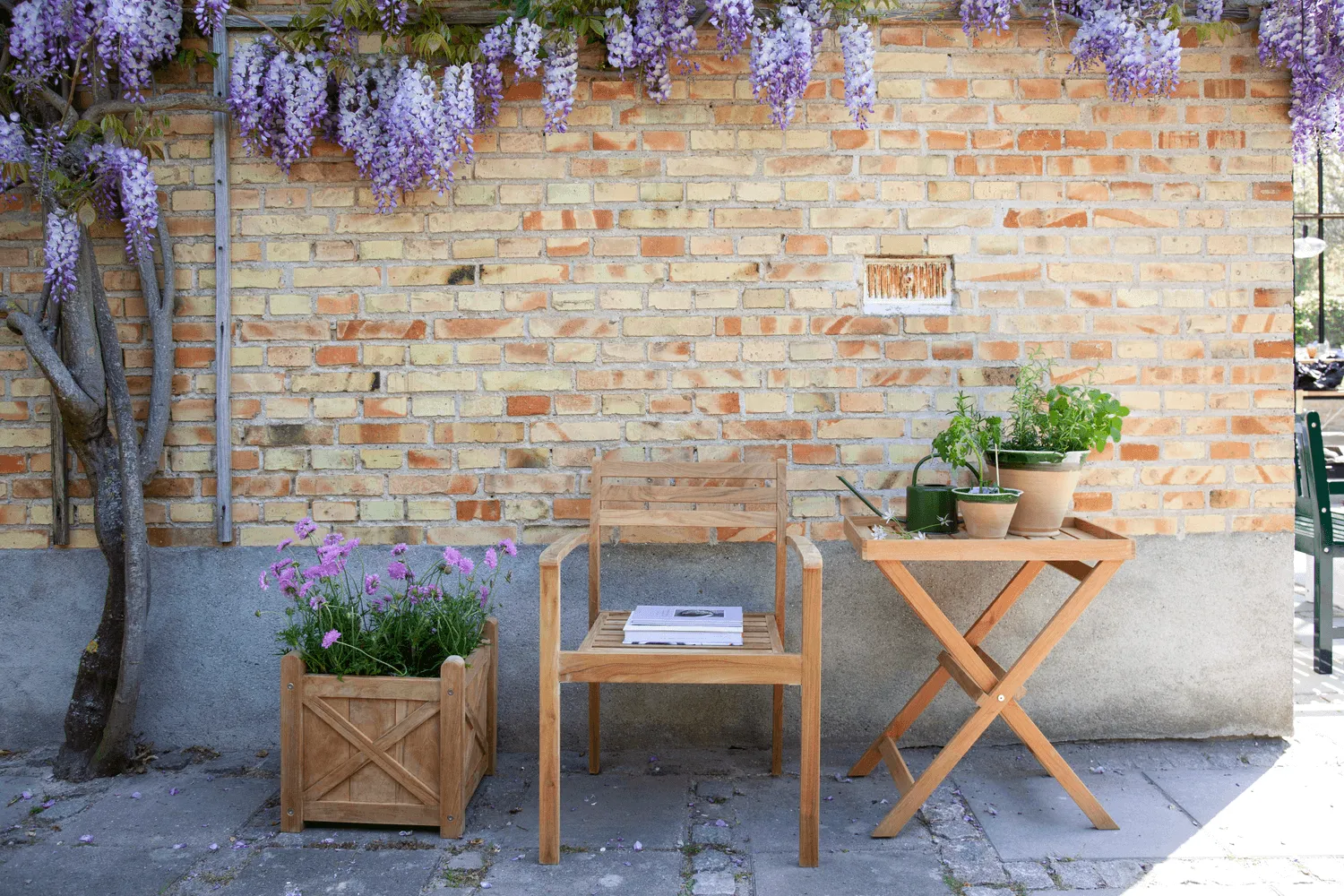 Oxford chair with armrest