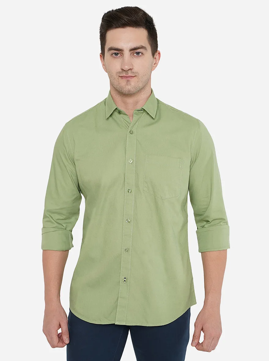 Peacock Green Solid Slim Fit Casual Shirt | JadeBlue