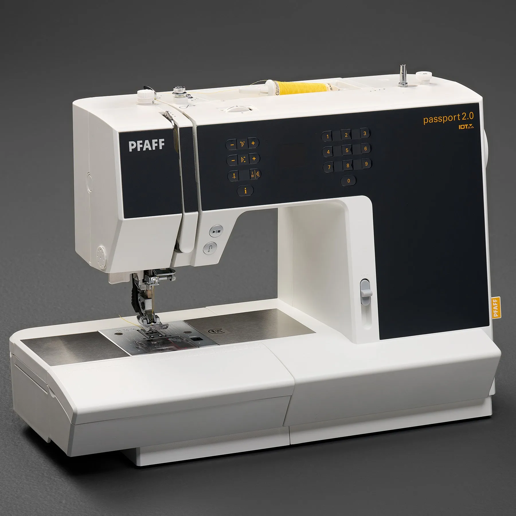 PFAFF® passport™ 2.0 Sewing Machine