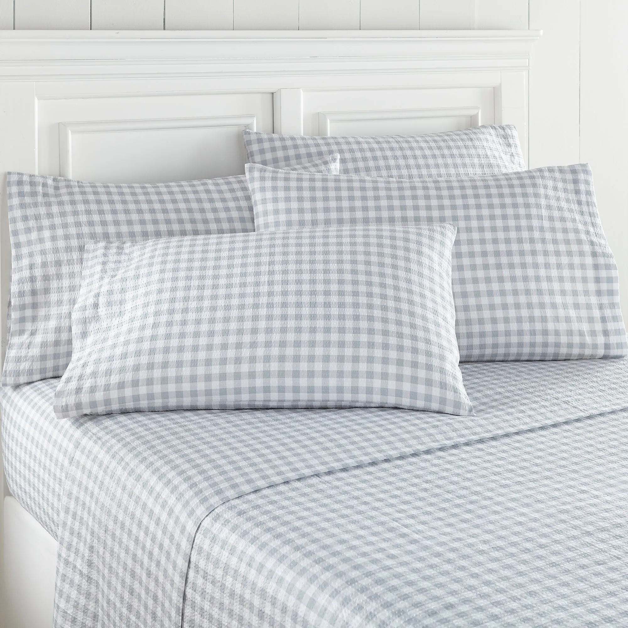 Seersucker Sheet Set with extra pillowcases